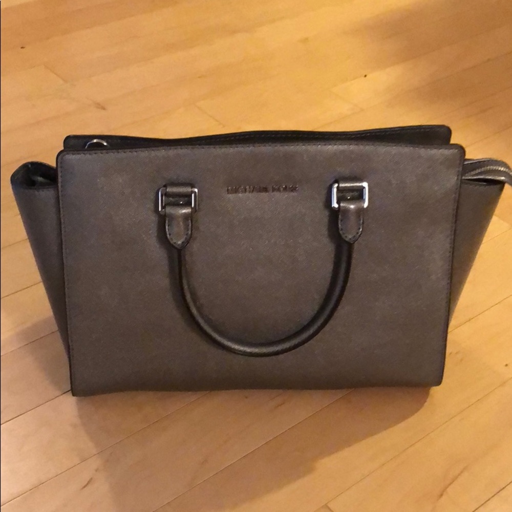 Michael Kors Selma Saffiano Leather Medium Satchel